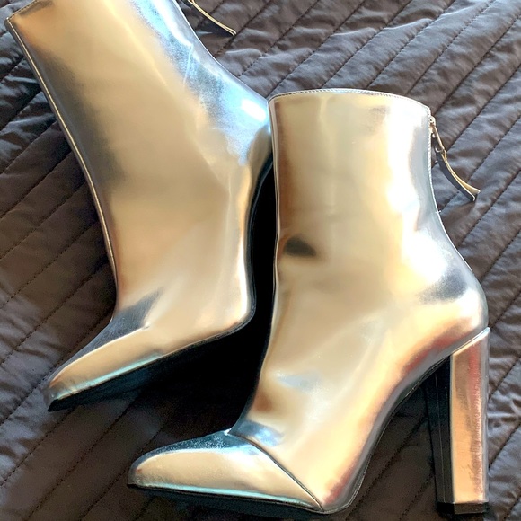 Zara Shoes - Zara Silver short boots with heel